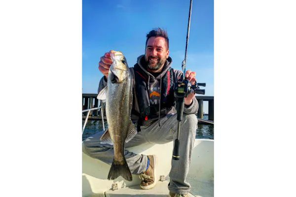 浅草 勝どき 完全貸切で半日船釣り体験 東京湾で旬の魚を釣ろう 釣った魚を持ち込める飲食店紹介可 アソビュー