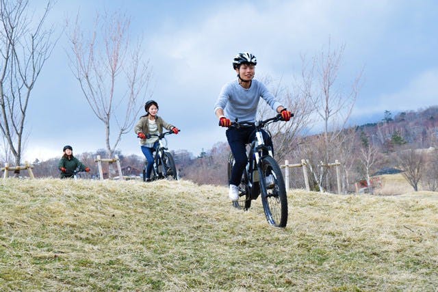 PICA WILD BASE fujisan（ピカワイルドベースフジサン） (御殿場・富士 マウンテンバイク（MTB）・ダウンヒル)の「【静岡・富士・MTB】パワフルなEバイクで全力疾走！Eマウンテンバイク体験」の画像