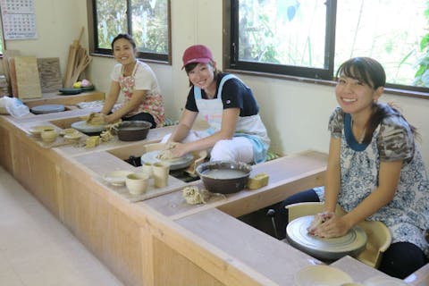 【山梨・富士河口湖・電動ろくろ】粘土使い放題！電動ろくろで本格陶芸体験（2個）