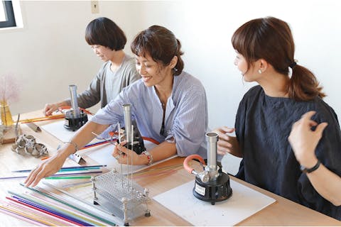 【愛知・名古屋・とんぼ玉体験】キラキラと輝く作品を作ろう！とんぼ玉制作・定番柄コース（1個）