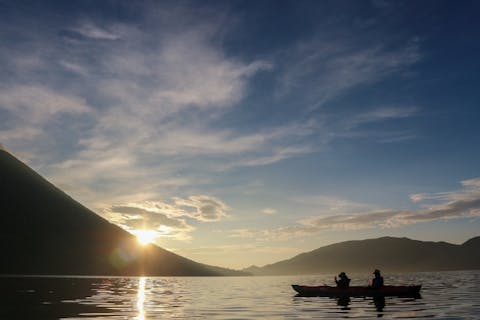 【栃木・日光・カヌー】≪ご来光 5時≫　日光中禅寺湖で絶景のカヌーツアー　少人数・貸し切り・写真付き
