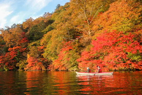 【紅葉・栃木・日光・中禅寺湖カヤック】〔ご来光5:00〕夜明けの静かな湖・写真データ全カット付き