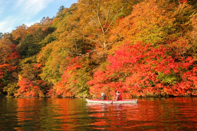 【栃木・日光・カヌー】≪10、13時≫　日光中禅寺湖で絶景のカヌーツアー　少人数・貸し切り・写真付き