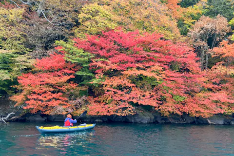 【紅葉・栃木・日光・中禅寺湖カヤック】〔10時/13時〕絶景の湖をゆっくり2時間・写真データ全カット付き