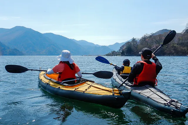 栃木・日光・中禅寺湖カヤック】〔10時/13時〕絶景の湖をゆっくり2時間