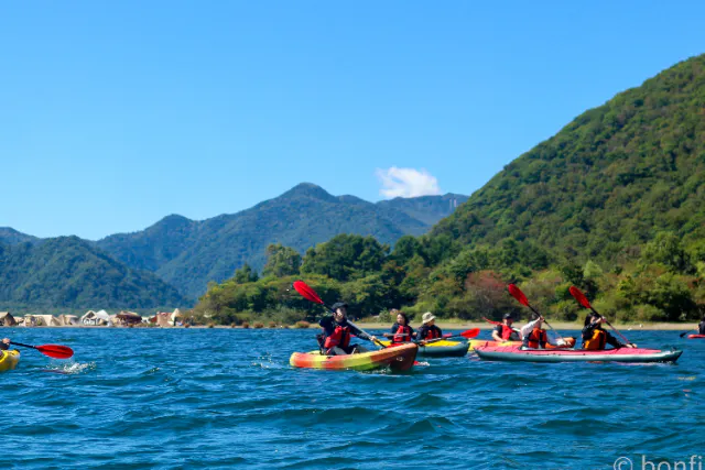 栃木・日光・中禅寺湖カヤック】〔10時/13時〕絶景の湖をゆっくり2時間