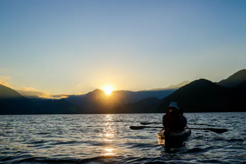 【栃木・日光・カヌー】≪夕方 15:30≫　日光中禅寺湖で絶景のカヌーツアー　少人数・貸し切り・写真付き