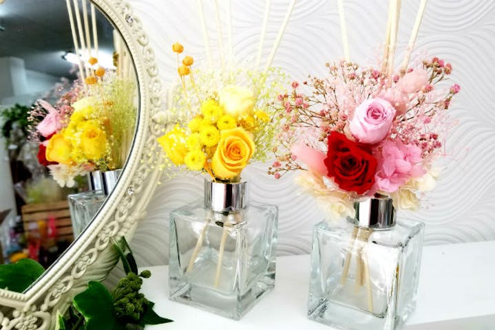 東京 巣鴨 アロマオイル 美しい花束と香りに癒される アロマディフューザー作り 1個 アソビュー