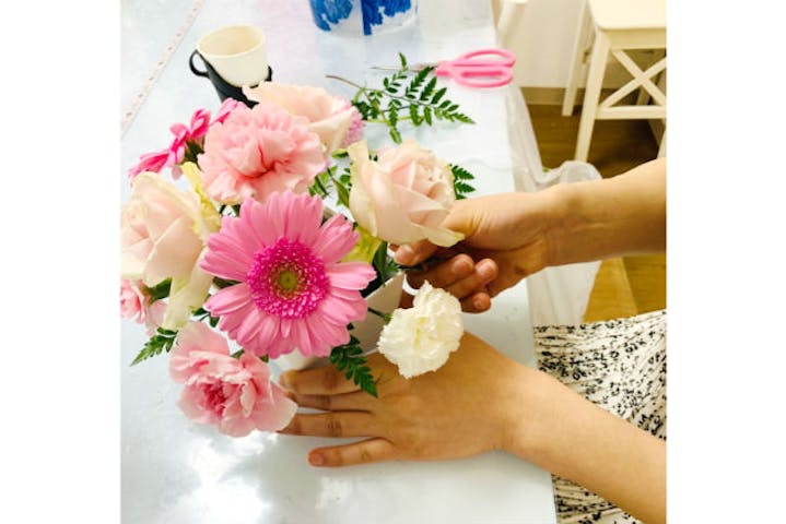 東京 自由が丘 フラワーアレンジメント 癒しの生花でつくる アレンジメント1個 アソビュー