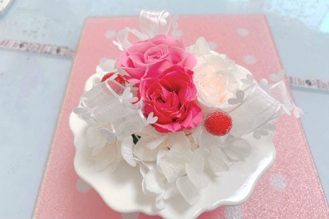 東京・自由が丘・プリザーブドフラワー】枯れない花で長持ち