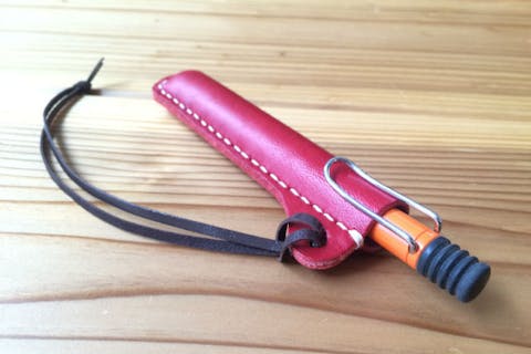 【大阪・東大阪・レザークラフト】バッグの中で使える便利アイテム。ペンホルダー1個