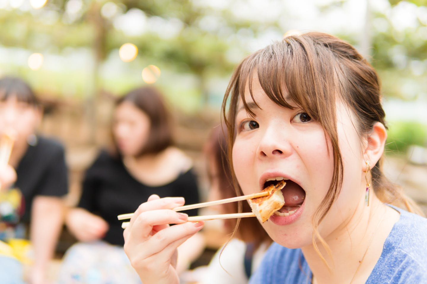 【ハーブ摘み・静岡】採りたてオーガニックハーブをその場で天ぷらに！サクサクジューシー間違いなし！