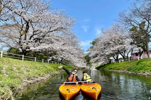 春の絶景！佐賀の川を流れながらお花見カヌー