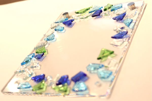 広島・宮島・ガラス工房】キラキラとやさしく輝くガラスフォトフレーム