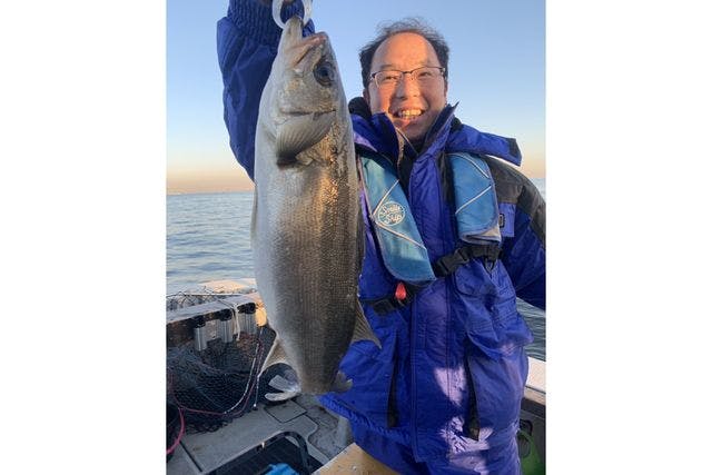 千葉 船橋 乗合5時間 船釣り 初心者さんにおすすめ クルーザーでシーバス釣り体験5時間 アソビュー 千葉 船橋 乗合5時間 船釣り 初心者さんにおすすめ クルーザーでシーバス釣り体験5時間 アソビュー