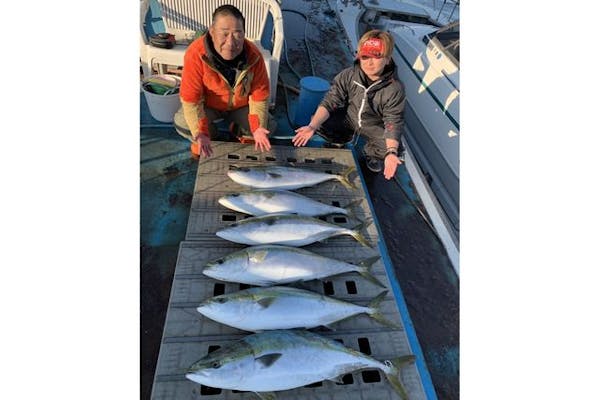 千葉 船橋 乗合5時間 船釣り 初心者さんにおすすめ クルーザーでシーバス釣り体験5時間 アソビュー