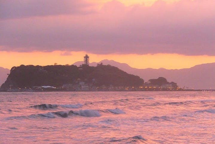 神奈川 江の島 クルージング ドラマの様な美しい夕景 江の島サンセットクルーズ アソビュー