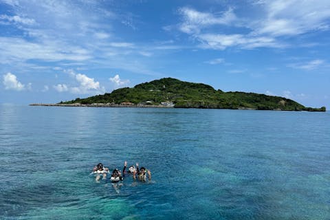 【貸切】【大神・島尻船主組合長がご案内！】ボートチャーター半日ツアー ＜クーラーボックス・器材貸出＞