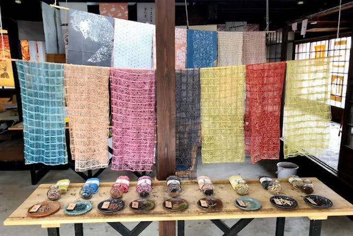 群馬 みなかみ 草木染め 自然の色 草木染め手ぬぐい トートバッグ作り 1個 アソビュー 群馬 みなかみ 草木染め 自然の色 草木染め手ぬぐい トートバッグ作り 1個 アソビュー