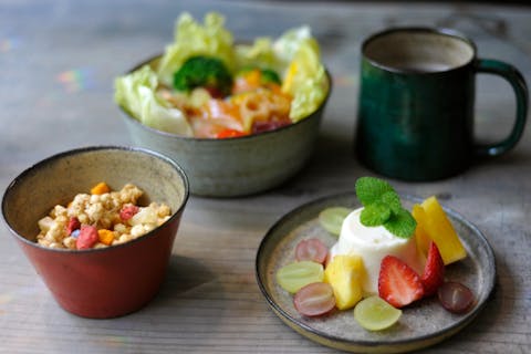 【伊豆高原・電動ろくろ】粘土使い放題・3~5個作り1個焼く・作家と同様の仕上がりが選べる陶芸体験