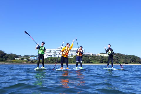 【大分・糸ヶ浜・SUP】(夏サップ) 仲間・ご家族・初心者向！ 60分スクール+60分の自由時間 +写真