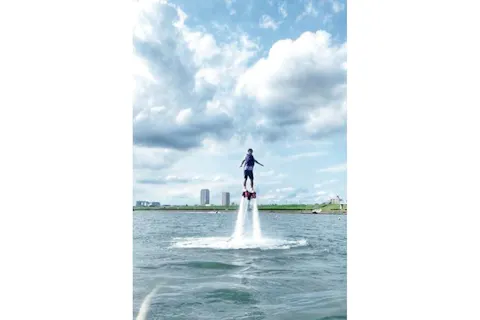 関東 フライボード 水圧で空を飛ぶ 体験比較 予約 アソビュー