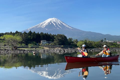 【山梨県・河口湖】冬でも楽しめる・濡れないカナディアンカヌー体験/富士山を眺めながら湖上散歩・家族旅行・グループ旅行の思い出作りにおすすめ