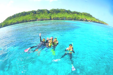 【ジャングリア沖縄に近い本部・シュノーケリング】水納島や瀬底島で感動体験！ボートシュノーケル2回