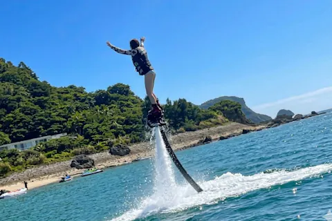 【沖縄・那覇・宜野湾】フライボード、バナナボート、ジェットスキーなどお好きなアクテビティを『2種』当日現地でチョイス！