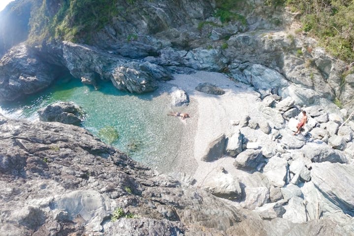 和歌山 無人島キャンプ 日本一行きやすい無人島で本格サバイバルキャンプ 2泊3日 9 40名 アソビュー