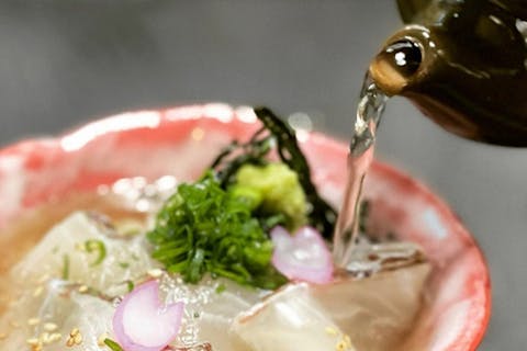 大阪 泉佐野 日帰り温泉 0泊2食 ランチはアワビ 黒毛和牛会席 ディナーは桜鯛のお茶漬け ワッフルアイス乗せデザート ランチもディナーも個室 食 お泊まりしなくても気軽に温泉旅行気分 最大8時間休憩 アソビュー