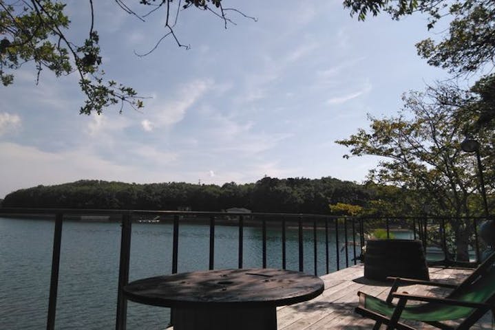 三重 志摩 海遊び 海の上でサウナ 潮風の外気浴 サウナ飯はイカダの上の屋台でおでん アソビュー