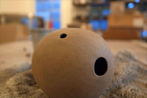 【手びねり】伊豆高原・陶芸体験・清潔感あるアトリエで 　のんびりと土遊び