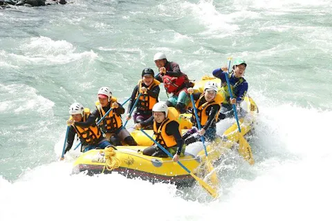 徳島 吉野川 ラフティング おすすめ10選 大歩危ラフティングツアー予約は アソビュー