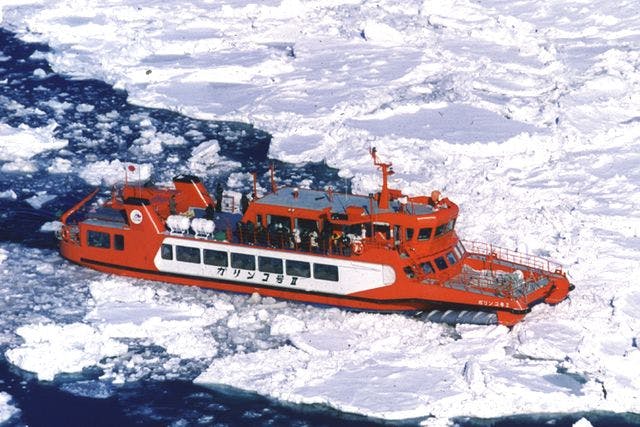 北海道・紋別・クルージング】ガリンコ号Ⅱに乗ってオホークツ海 北海道・紋別・クルージング】ガリンコ号Ⅱに乗ってオホークツ海