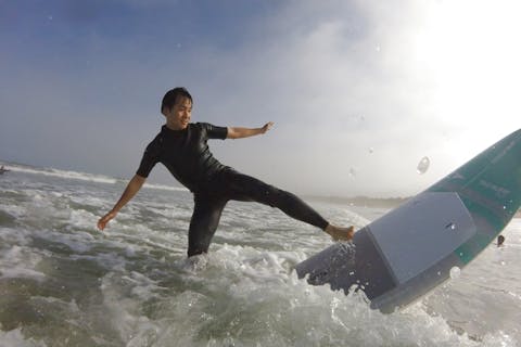 千葉 一宮 サーフィン 人気のサーフタウンで自然を体感 やさしいサーフィン体験 カメラ撮影付 アソビュー