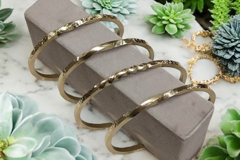 【東京・銀座・手作りブレスレット】まるで黄金。希少な「和黄銅」で作るバングル1個