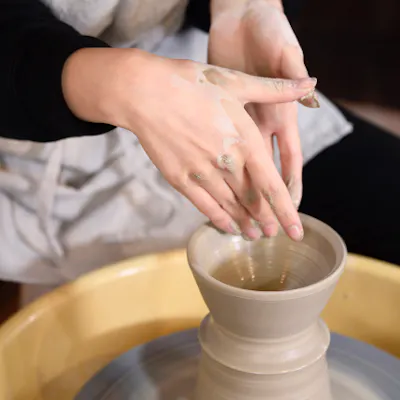 愛知・名古屋・電動ろくろ】人気の電動ろくろを体験しよう!器作り 愛知・名古屋・電動ろくろ】人気の電動ろくろを体験しよう!器作り
