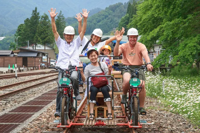 岐阜・飛騨・レールバイク】飛騨神岡の町を眺めながらのんびり走る 