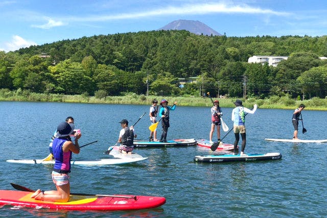 【山梨・山中湖・SUP】お手軽な水遊び！簡単に楽しめる人気のSUP体験