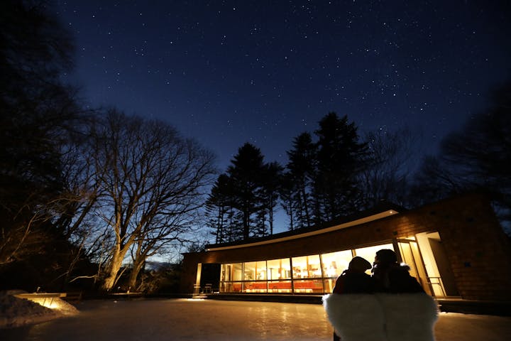 長野 軽井沢 天体観測 静まり返る幻想的な空間にうっとり 氷上星空ウォッチング アソビュー