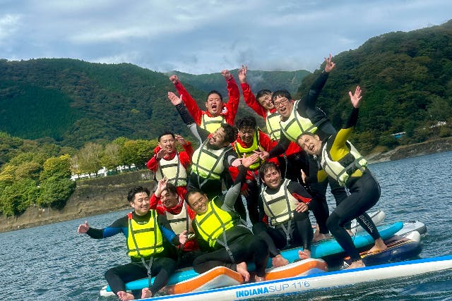 【神奈川・丹沢湖・SUP】2人以上から割引発生！神奈川・足柄で自然を満喫！SUP体験クルージング（写真付）