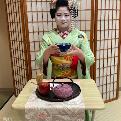 京都市・お座敷遊び】舞妓さんと一緒にお点前体験(お干菓子2個とお 京都市・お座敷遊び】舞妓さんと一緒にお点前体験(お干菓子2個とお