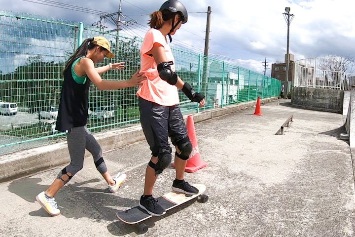 沖縄 うるま市 スケボー体験 初心者大歓迎 スケートボード入門スクール 手ぶらok アソビュー