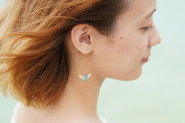 沖縄 国際通り 天然石 さざれ石 を使ったピアス Orイヤリング 作り アソビュー