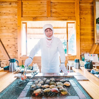 三重 伊勢志摩 海女小屋 伊勢海老付き 2名様専用 基本コース 伊勢海老付プラン 志摩を豪快に食べつくそう アソビュー