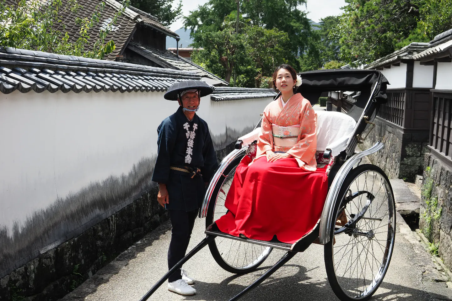 山口・萩・日本の伝統文化】人力車で萩の街巡り＆重要文化財で抹茶体験