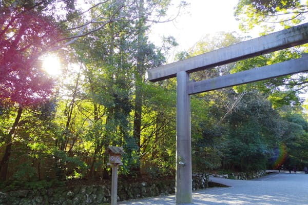 三重・伊勢・ガイドツアー】伊勢神宮・内宮の魅力をご案内！早朝参拝 