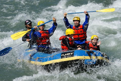 【岐阜・郡上・ラフティング】気軽に半日エキサイティング！長良川ラフティング体験