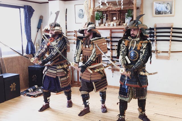 【東京・町田・侍】戦国時代にタイムスリップ！鎧兜で剣術を学ぶサムライ体験
